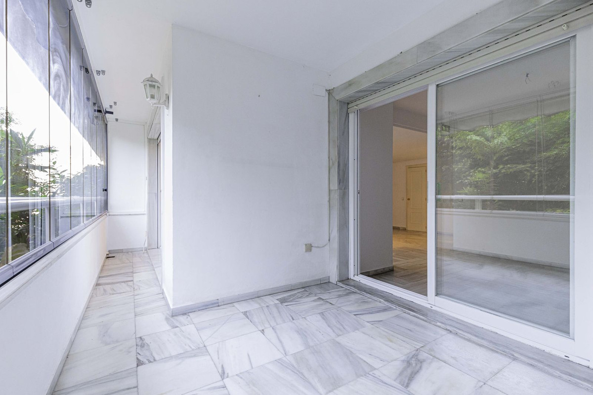 0b3d43881373af12e6eb8f4124b5de93 - 14