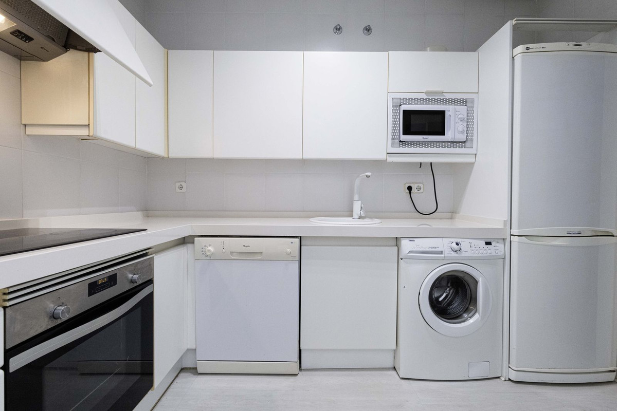 0b3d43881373af12e6eb8f4124b5de93 - 25