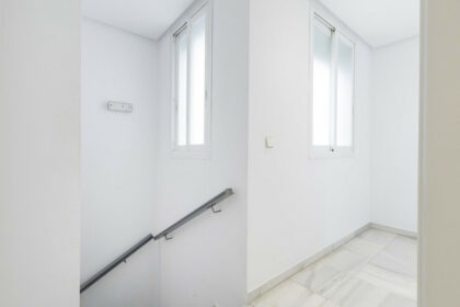 0b3d43881373af12e6eb8f4124b5de93 - 31