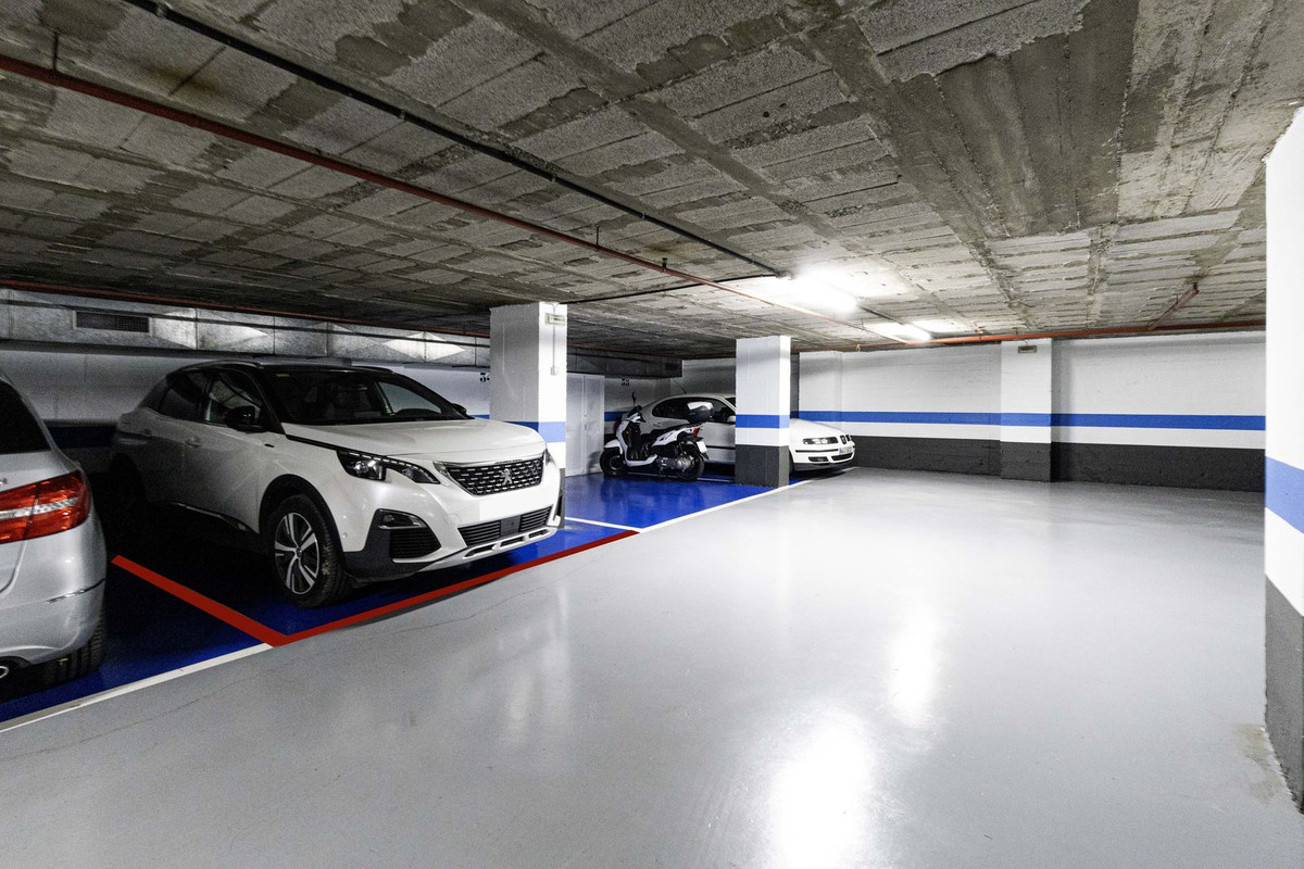 0b3d43881373af12e6eb8f4124b5de93 - 40