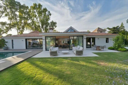 0b47dd6eb2dcb4d0a6b977444e1f4d8e - 17