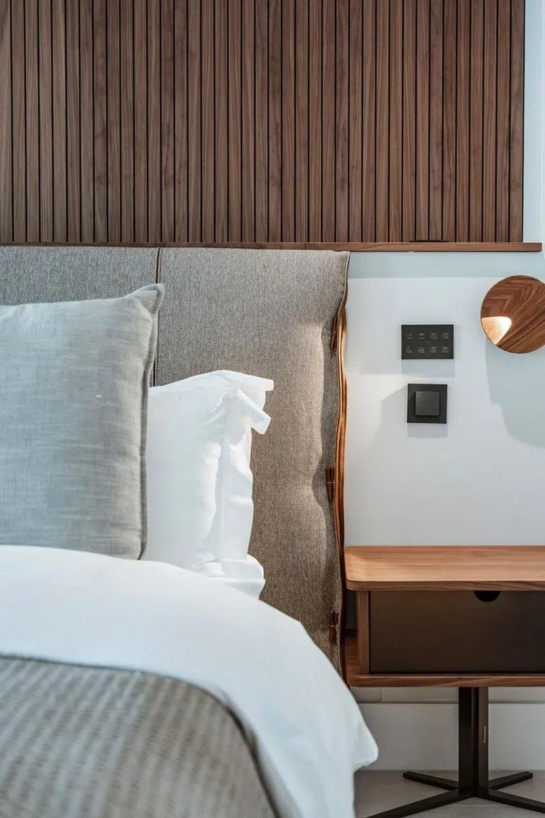 0b47dd6eb2dcb4d0a6b977444e1f4d8e - 32