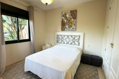 0bbce4fd93d589ab0b8ac91659bce96e - 14