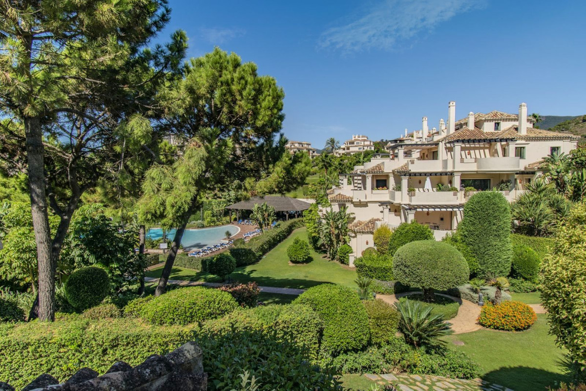 0bfb614f3f43f6dd52fa974c53d1a871 - 1