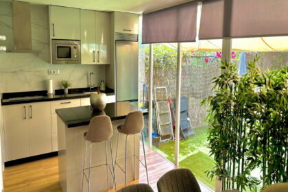 0c54a82507b3ec6183dcfb8e7757ac2a - 1