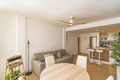 0c9f93a7915415f4157659d75a5d49ec - 1