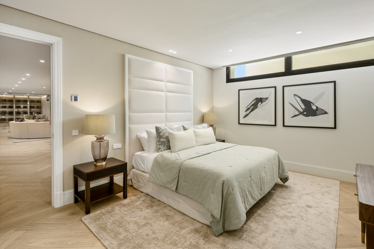 0ce7236caf615379f0218c008bde1808 - 24