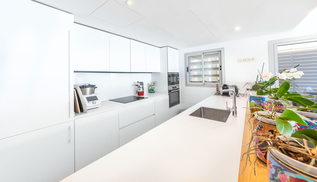 0d28c27f634656388c475baa353280a9 - 12