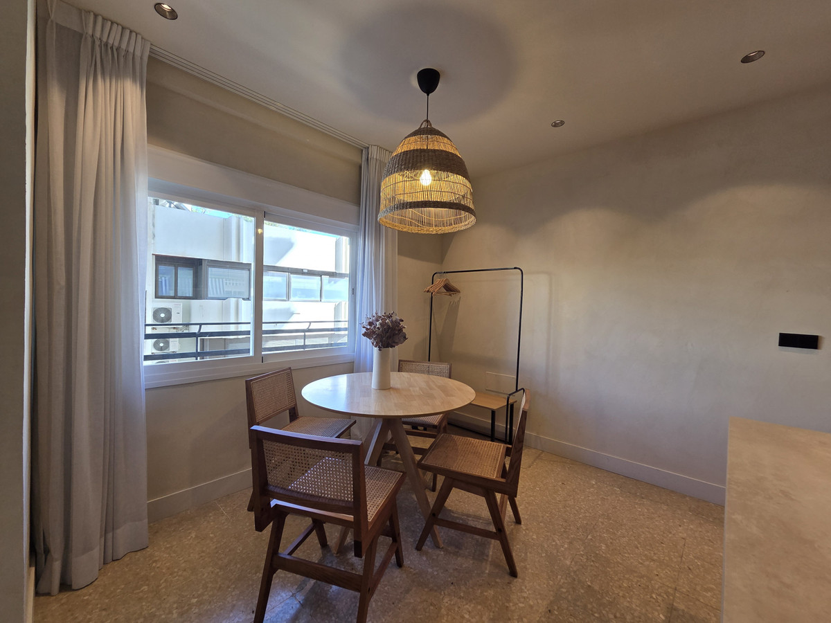 0d7979cb3657afdcddcc0c0e3a6d3d63 - 15