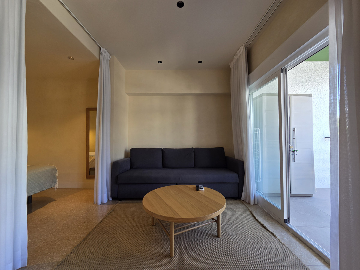 0d7979cb3657afdcddcc0c0e3a6d3d63 - 18