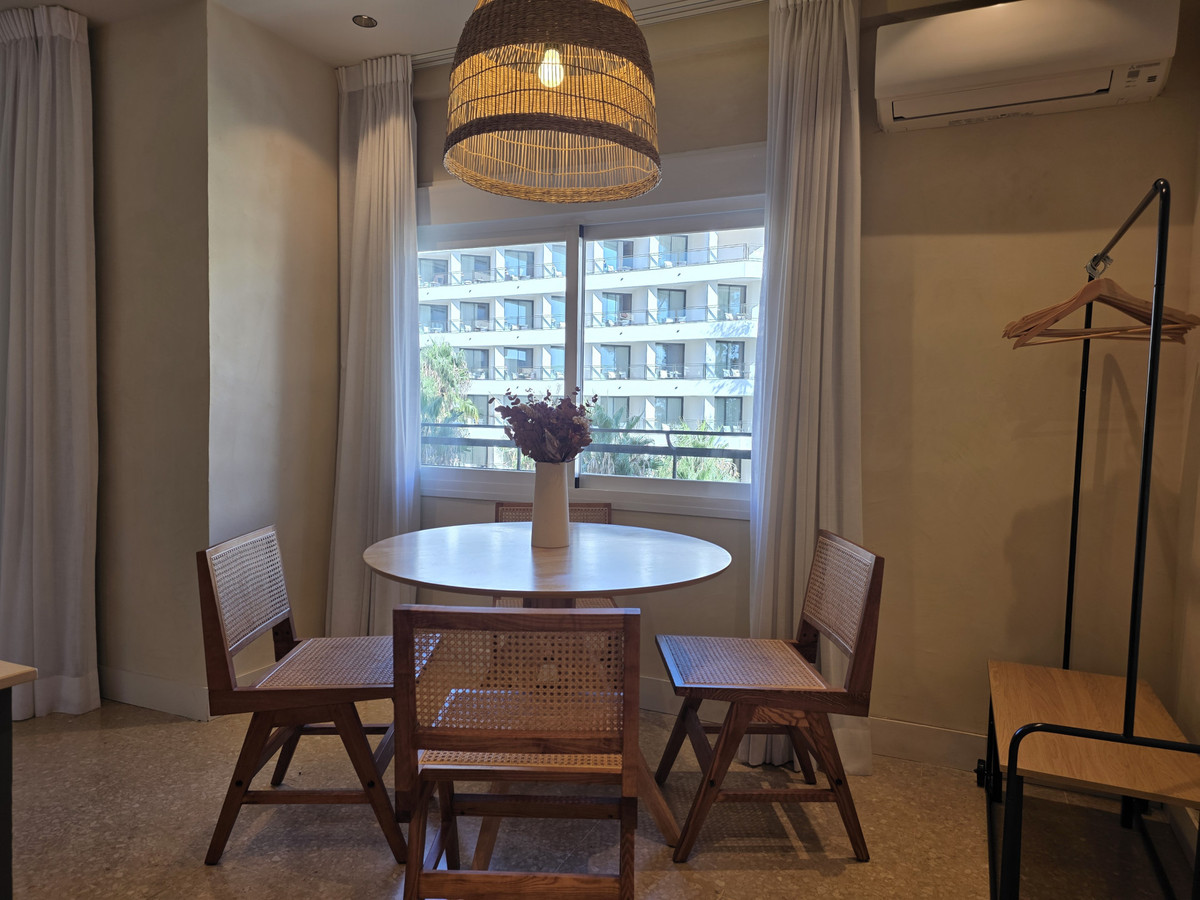 0d7979cb3657afdcddcc0c0e3a6d3d63 - 4