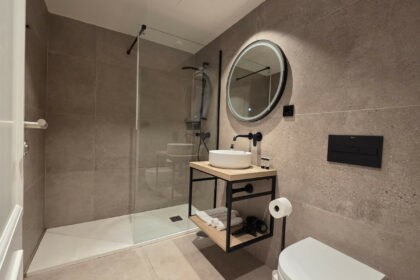 0d7979cb3657afdcddcc0c0e3a6d3d63 - 5