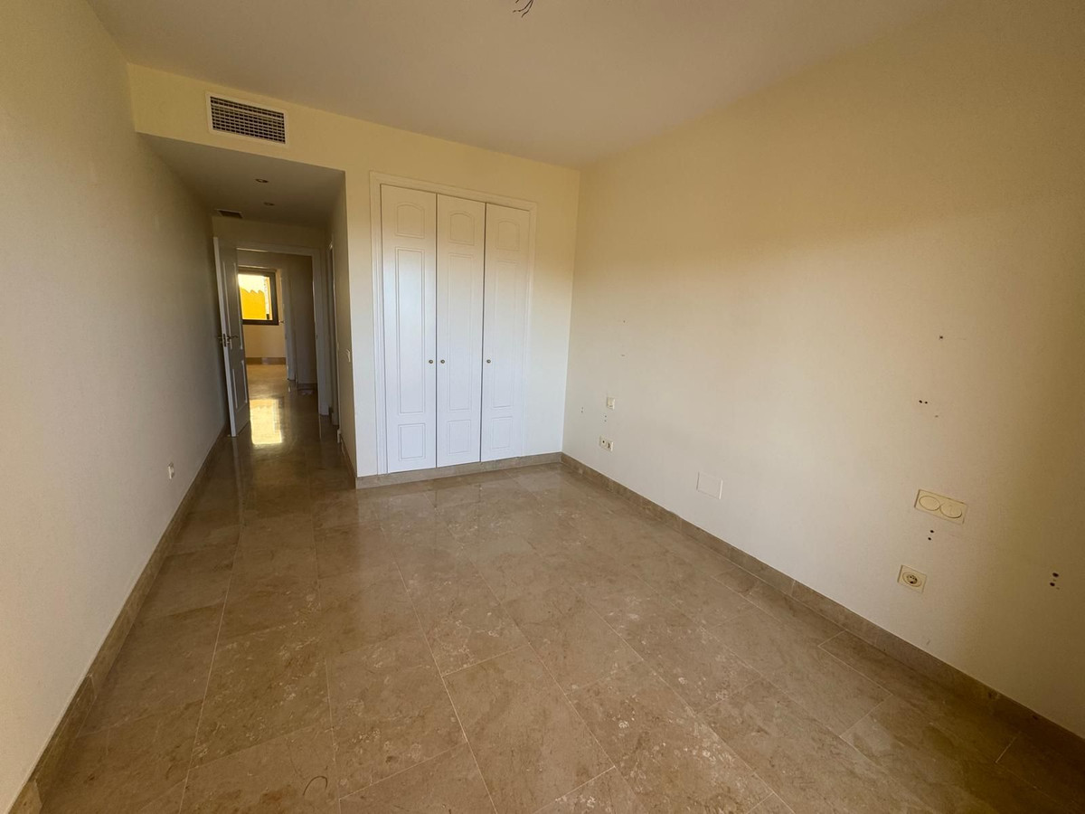 0e089068347600010997fd9c1fec695f - 12