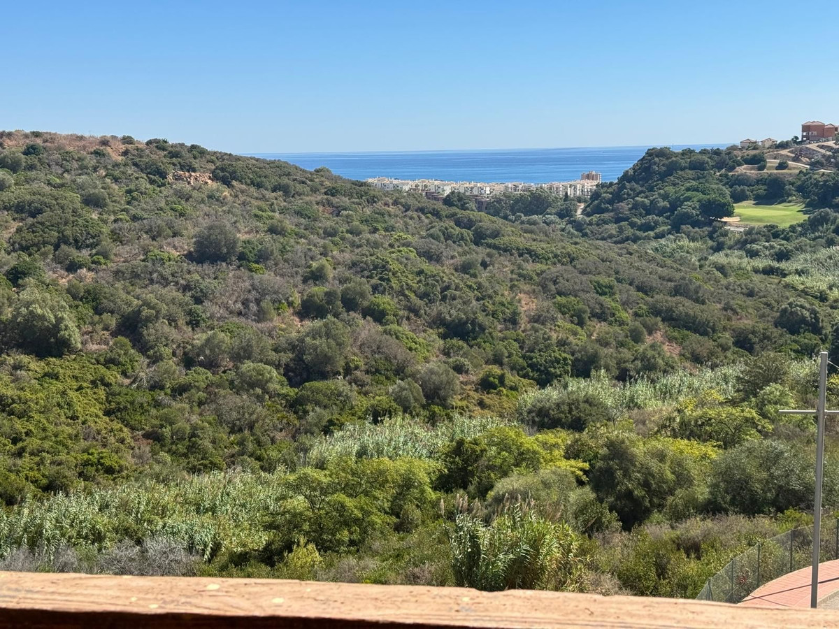 0e089068347600010997fd9c1fec695f - 21