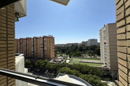 0f62ccd63f4021fa2f6f333c7f7bd9bc - 18