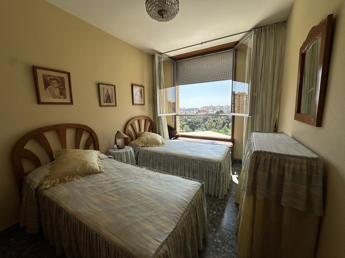 0f62ccd63f4021fa2f6f333c7f7bd9bc - 19