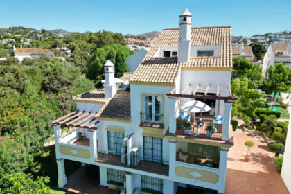 0f800be4a21315d9243bd744c0219e5e - 1