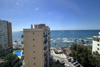 0f998e9e7b3b0a545fb5b253fba1f86c - 1