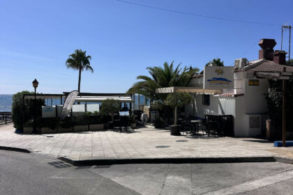 0f998e9e7b3b0a545fb5b253fba1f86c - 14