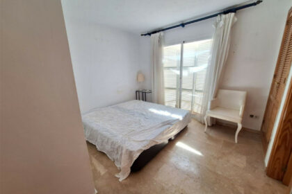 0f9fe076a6b4fc818f3503cad4dc3178 - 17