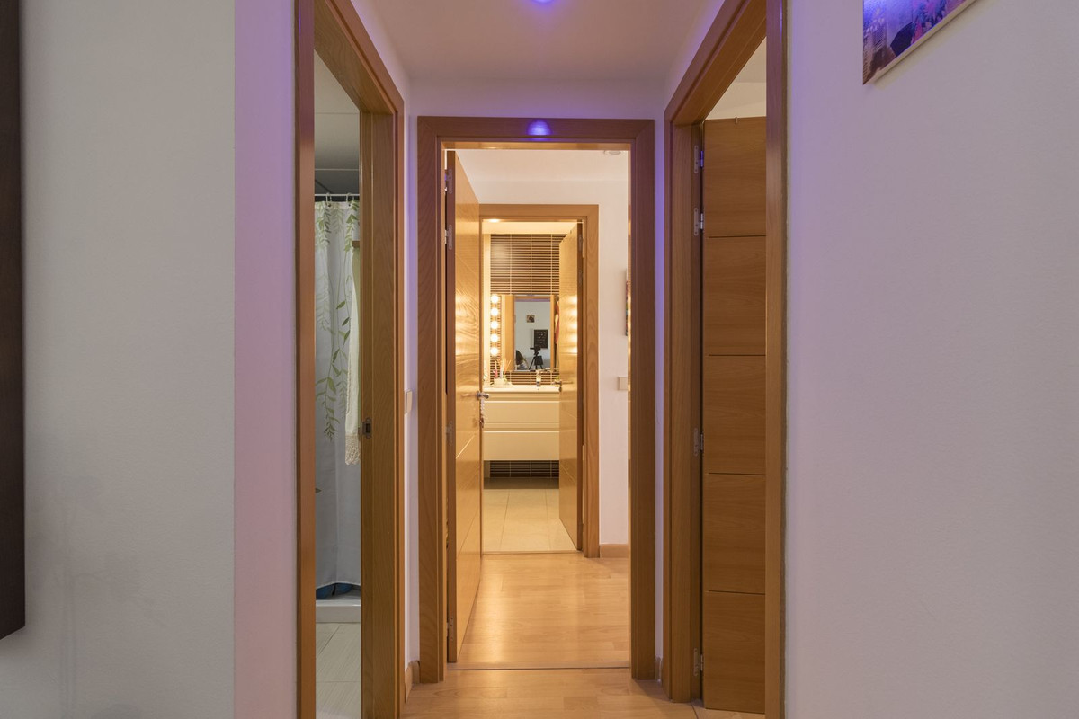 0fad3a76134848d5903e5e04fd9f139a - 14