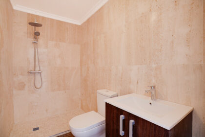 0fc73d90d4d74b76edbedb0fcd7acdb4 - 11