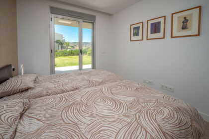 0fcfe758edf4d916185588f3683ca8ae - 13