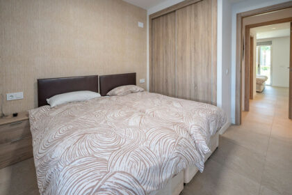 0fcfe758edf4d916185588f3683ca8ae - 16