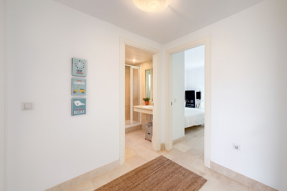 1082e4336e2faafc803904c81d4def4d - 16