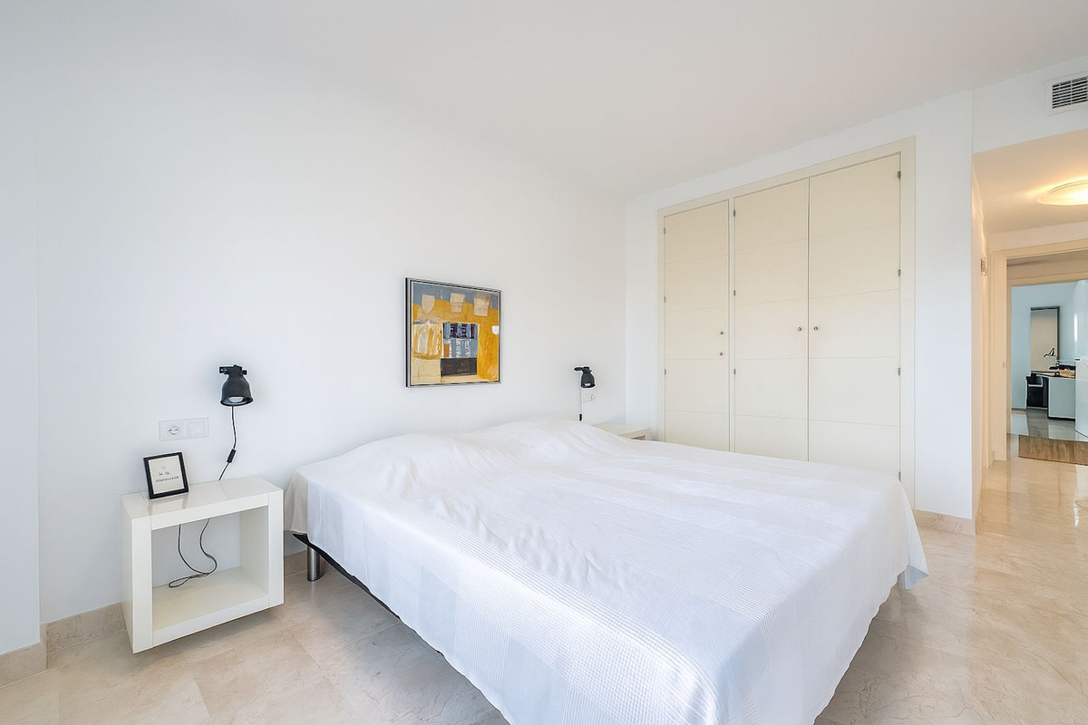 1082e4336e2faafc803904c81d4def4d - 22