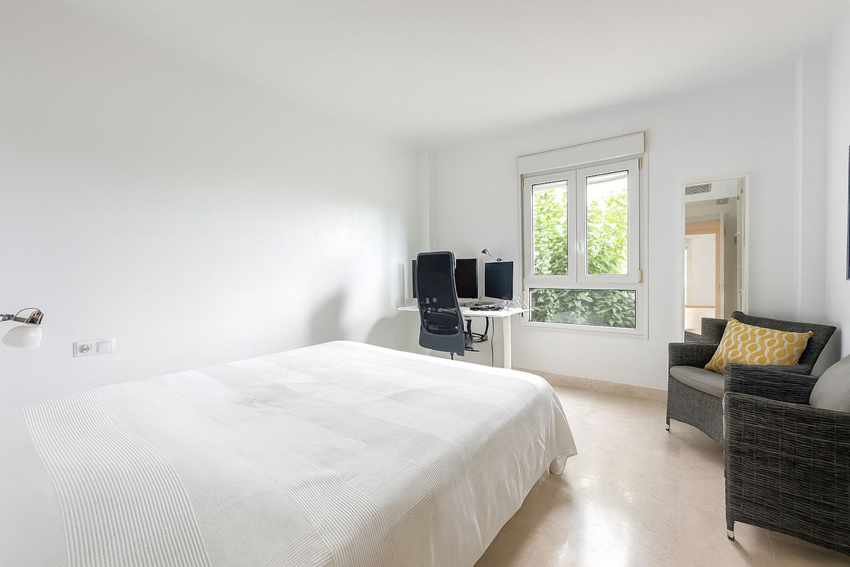 1082e4336e2faafc803904c81d4def4d - 29