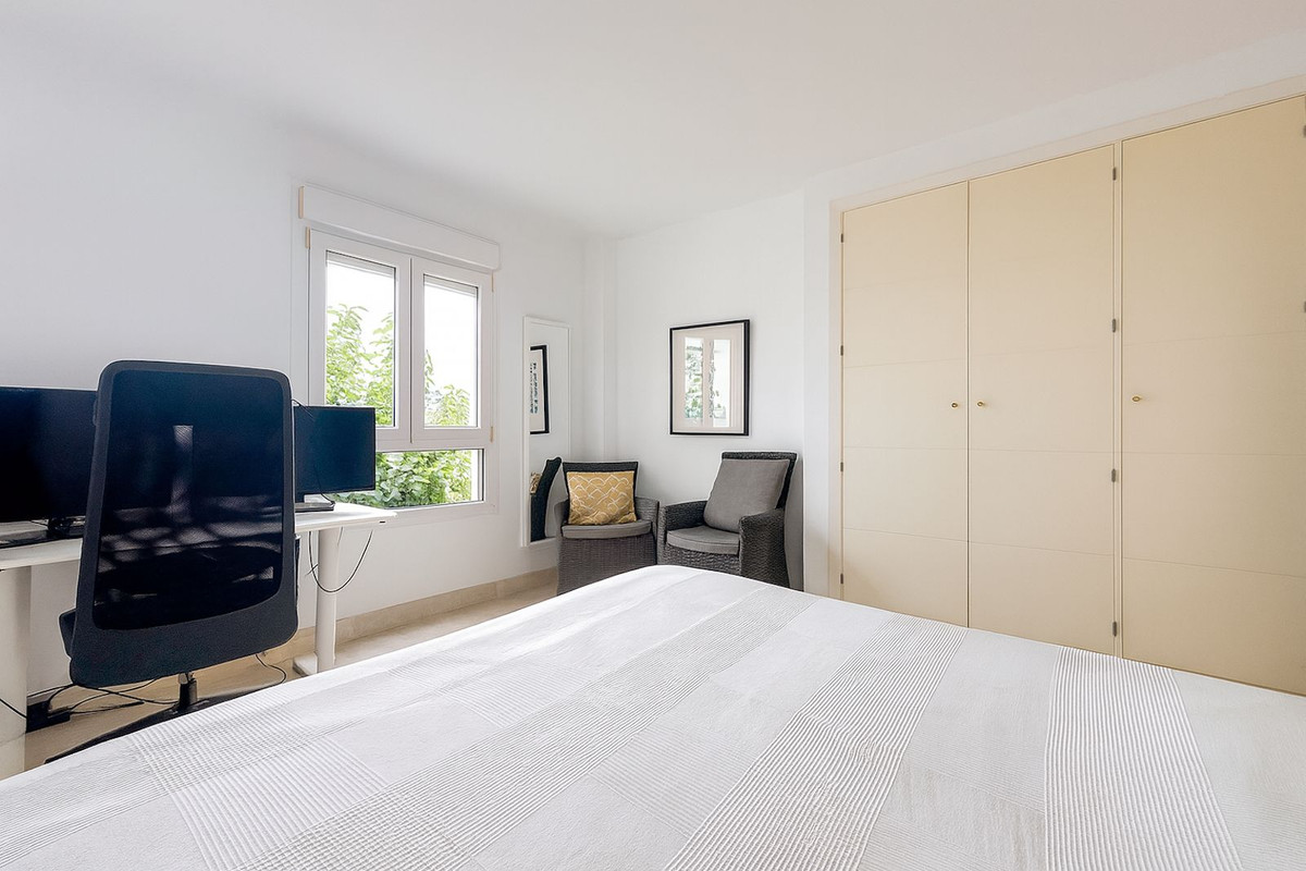 1082e4336e2faafc803904c81d4def4d - 30