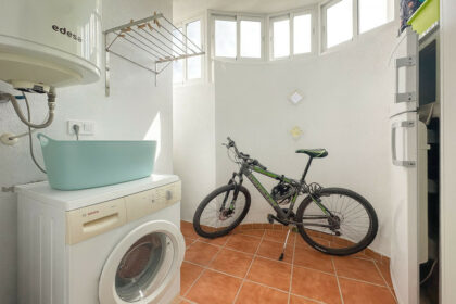 1082e4336e2faafc803904c81d4def4d - 8