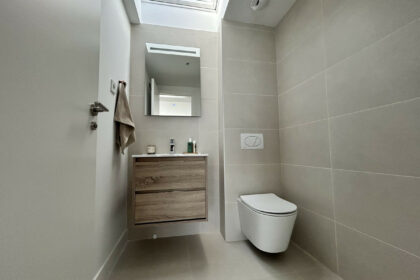 108c2fe68d301135abe24c7423547dde - 24