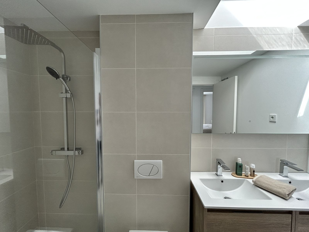 108c2fe68d301135abe24c7423547dde - 31