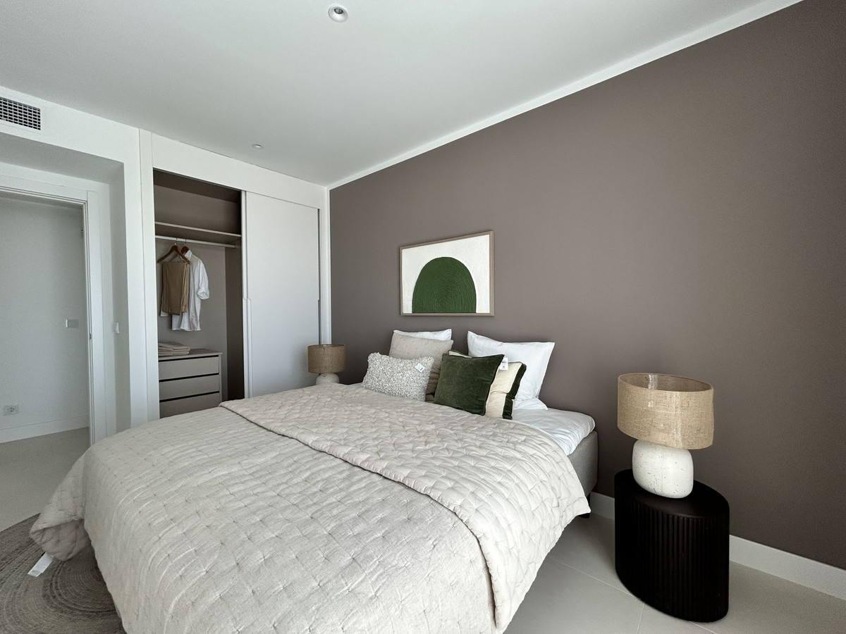 108c2fe68d301135abe24c7423547dde - 33