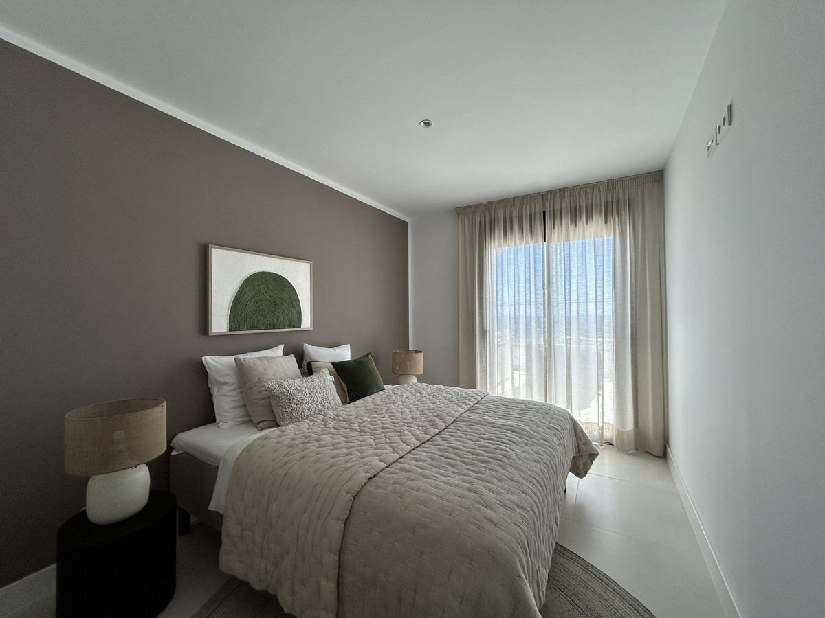 108c2fe68d301135abe24c7423547dde - 34