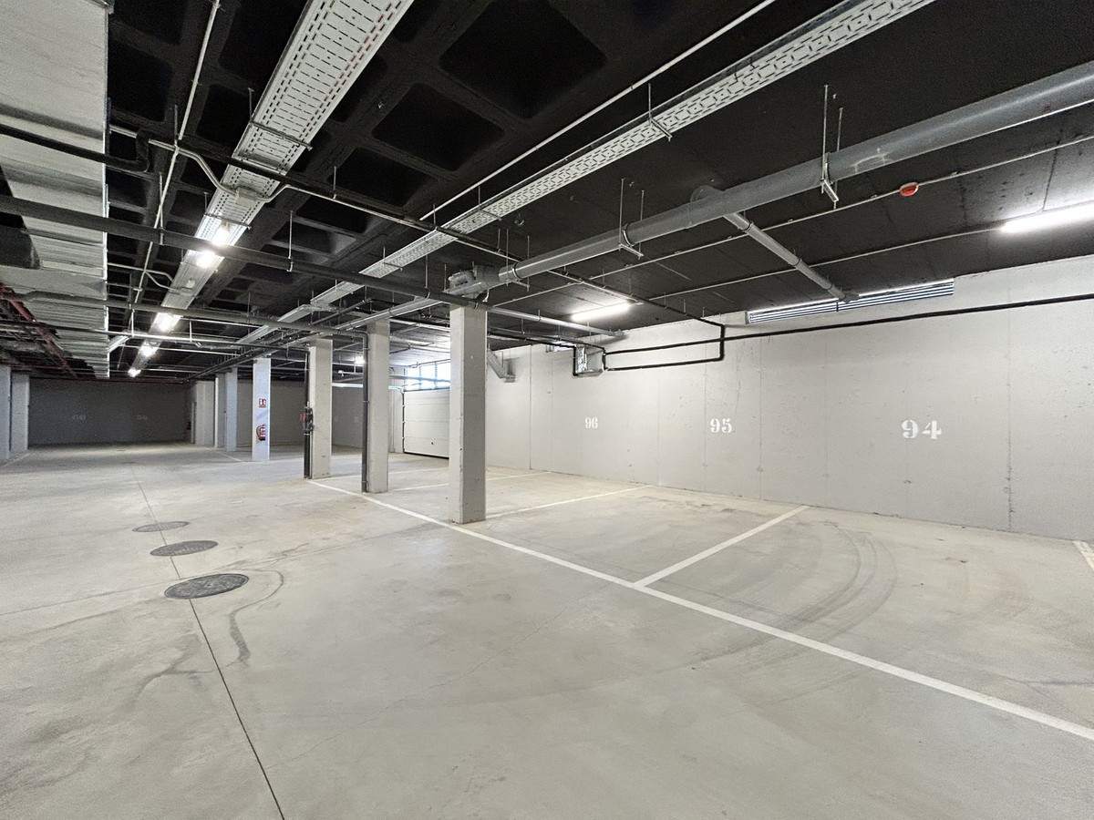 108c2fe68d301135abe24c7423547dde - 44