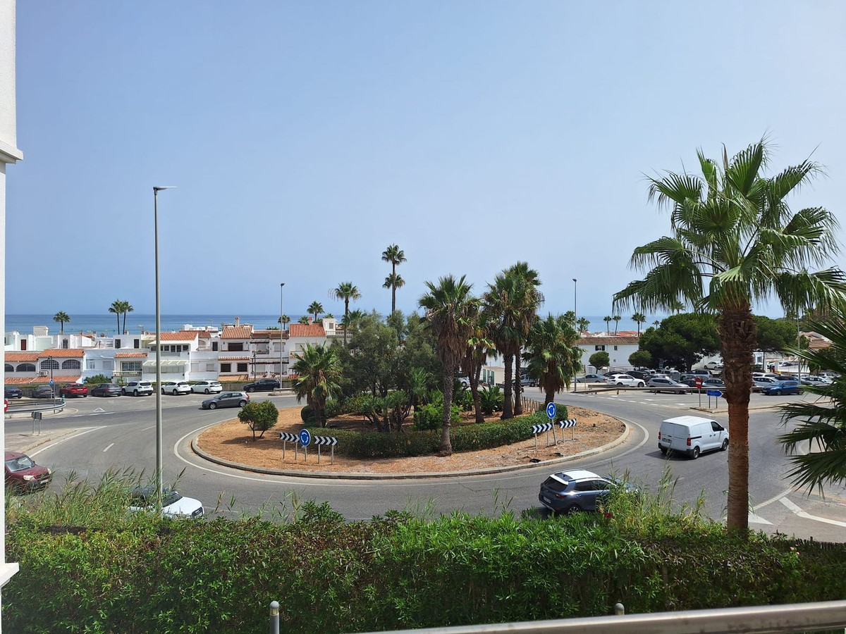 10ef3b67fb76d448923ee856468b138d - 1