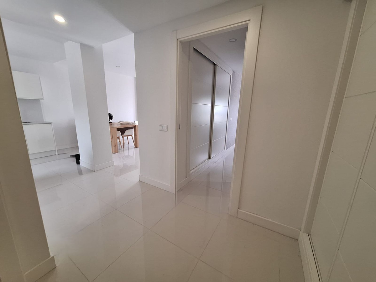 10ef3b67fb76d448923ee856468b138d - 15