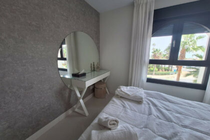 10ef3b67fb76d448923ee856468b138d - 20