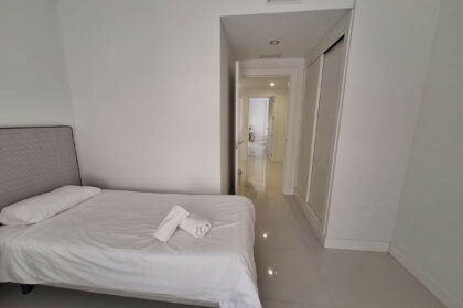 10ef3b67fb76d448923ee856468b138d - 4