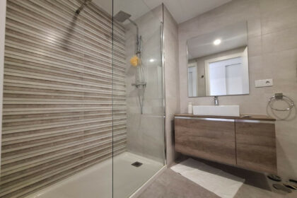 10ef3b67fb76d448923ee856468b138d - 5