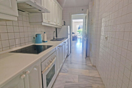 116b0630cb09c14391f89583bbee9dba - 18