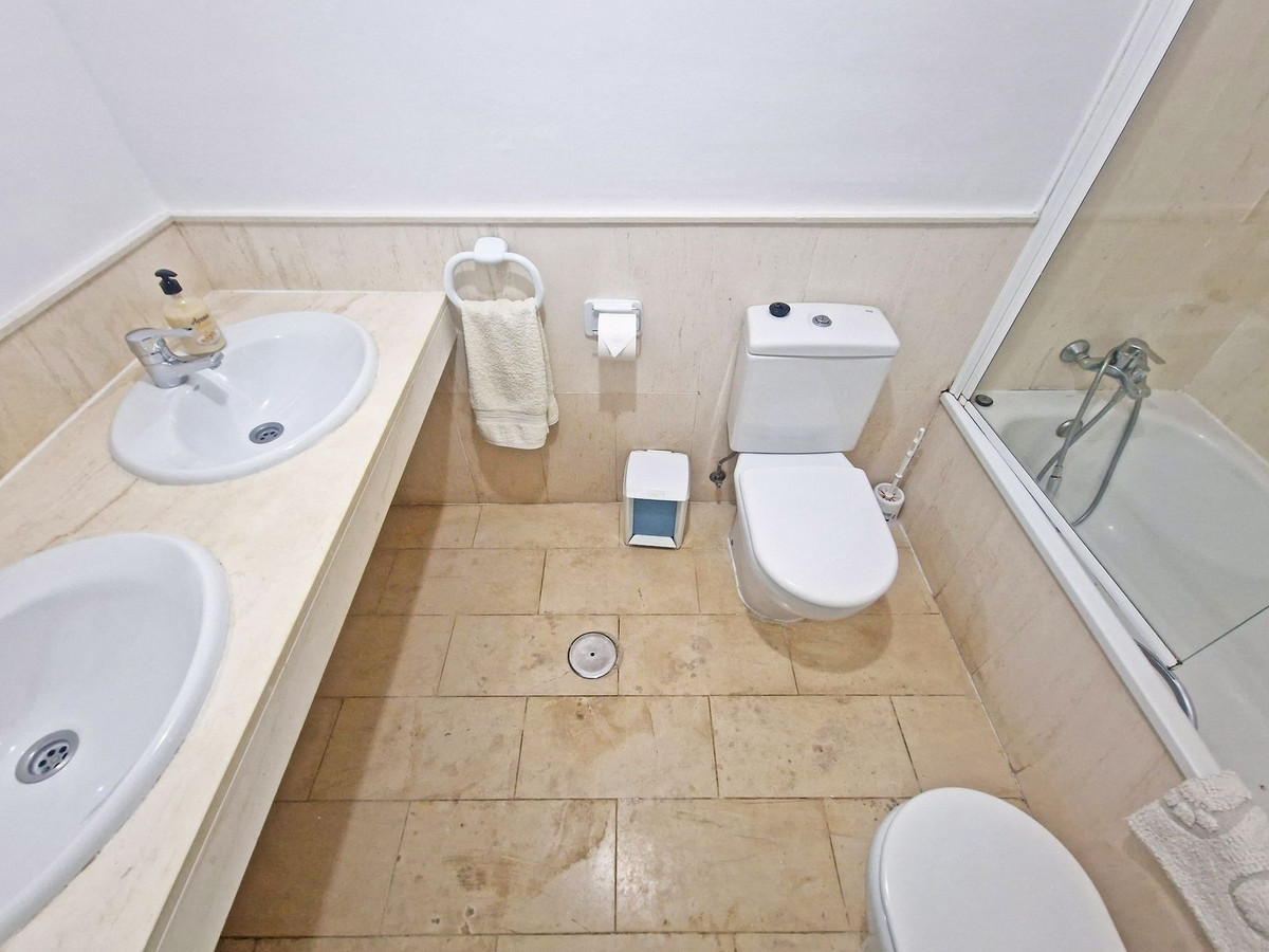 116b0630cb09c14391f89583bbee9dba - 22