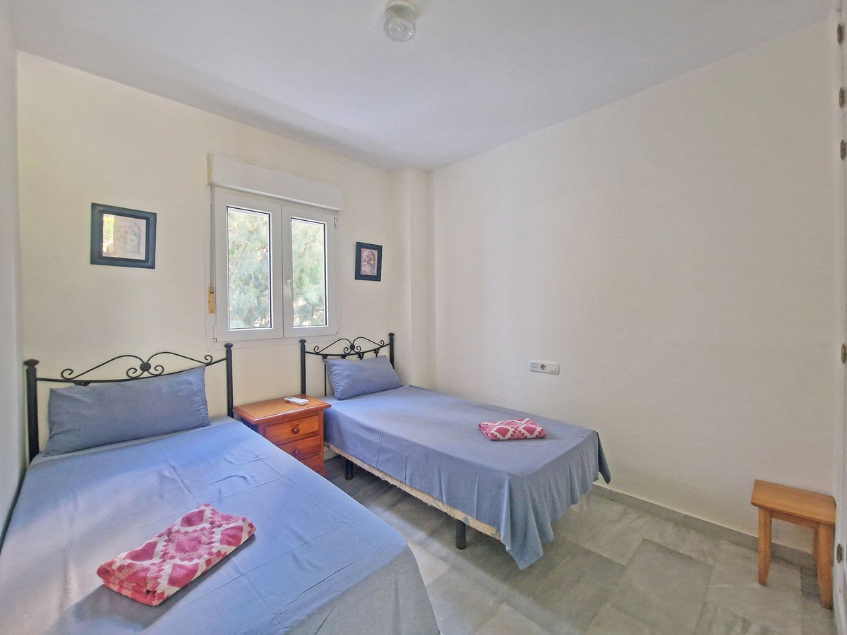 116b0630cb09c14391f89583bbee9dba - 24