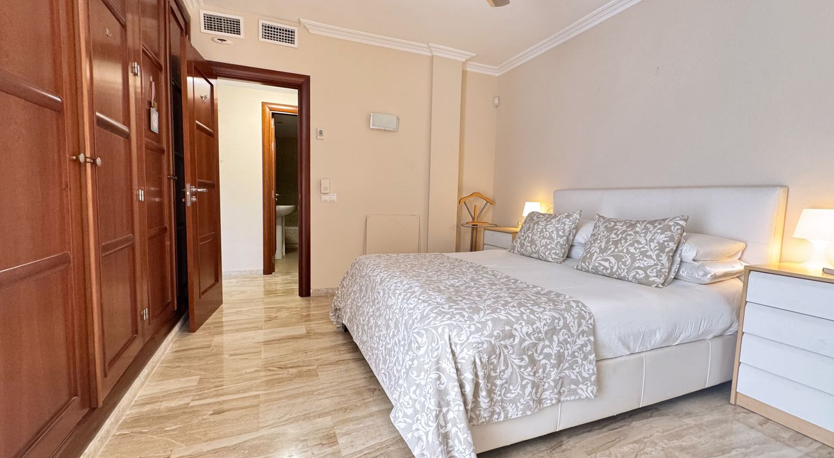 11984f95377e2582779f0237a7dfa182 - 10