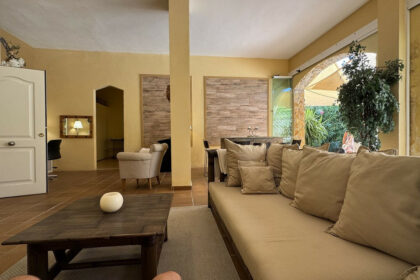 11984f95377e2582779f0237a7dfa182 - 13