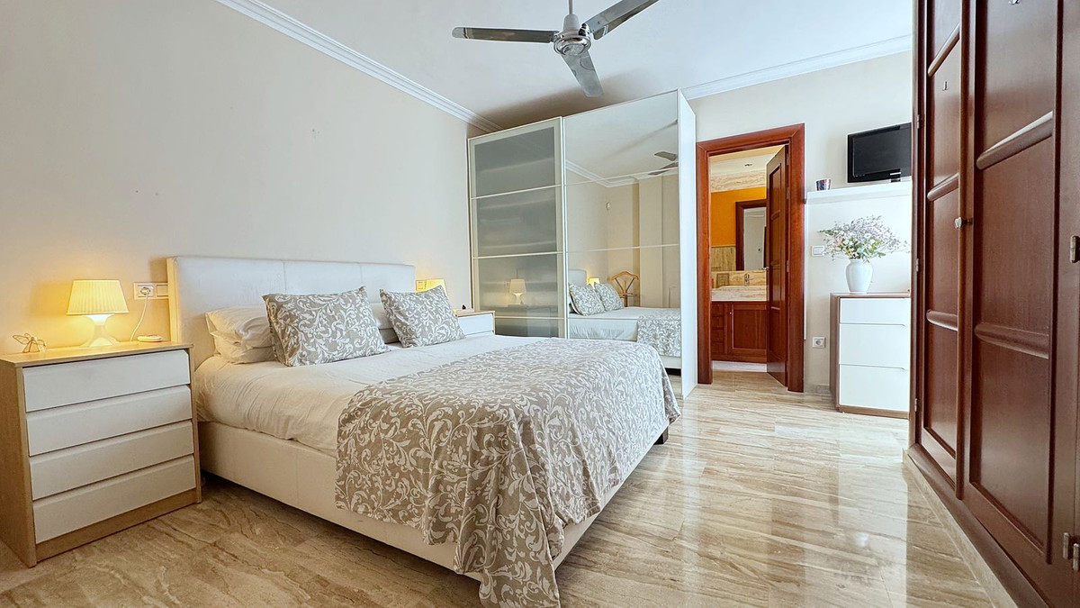 11984f95377e2582779f0237a7dfa182 - 17