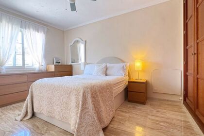 11984f95377e2582779f0237a7dfa182 - 20